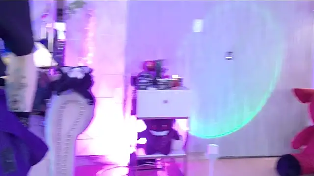 Snapshot of zephirahabney chatting on 20, 11, 2025 zephirahabney online show from 20, 11, 2025