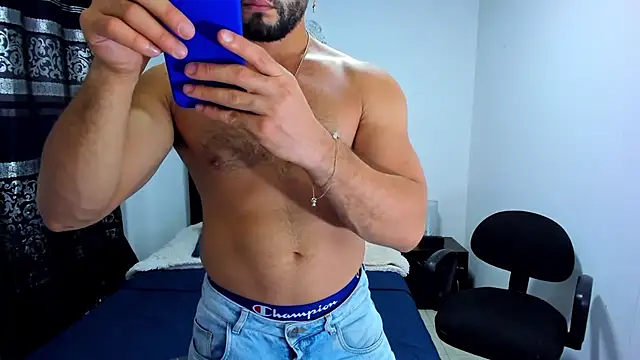 Snapshot of Marcelo_j1 chatting on 29, 11, 2025 Marcelo j1 online show from 29, 11, 2025