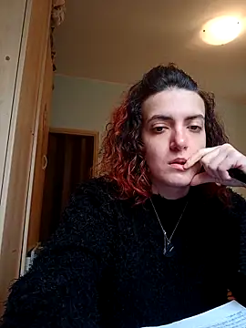 Snapshot of LadyMinnie chatting on 29, 10, 2025 LadyMinnie online show from 29, 10, 2025