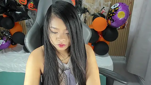 Snapshot of Lili_16 chatting on 7, 11, 2025 Lili 16 online show from 7, 11, 2025