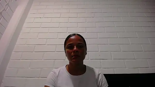 Snapshot of GiveLove1 chatting on 4, 3, 2025 GiveLove1 online show from 4, 3, 2025