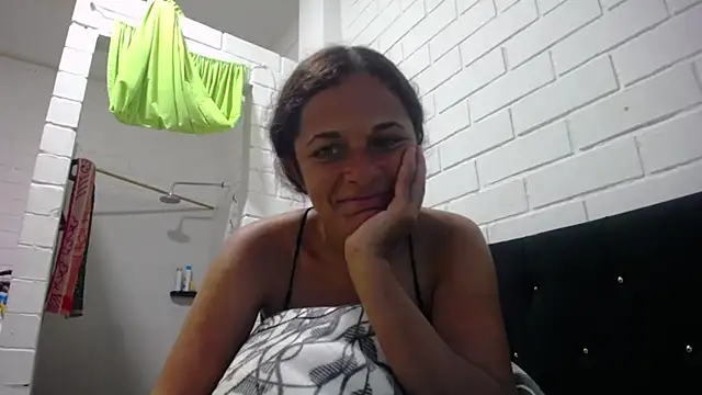 Snapshot of GiveLove1 chatting on 13, 3, 2025 GiveLove1 online show from 13, 3, 2025