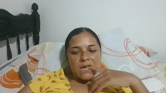 Snapshot of GiveLove1 chatting on 31, 10, 2025 GiveLove1 online show from 31, 10, 2025