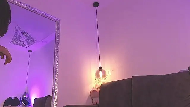 Isabella francoo online show from 11, 2, 2026