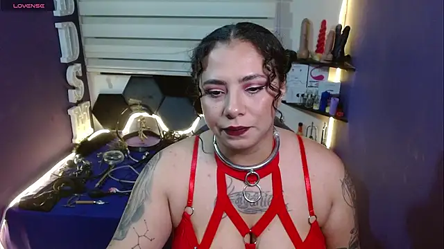 Alexa Slavehot777 online show from 11, 2, 2026
