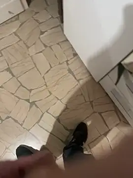 Edosxxl online show from 6, 11, 2025