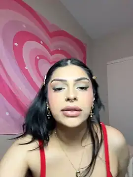 ThickerThanYoBitch online show from 7, 2, 2026