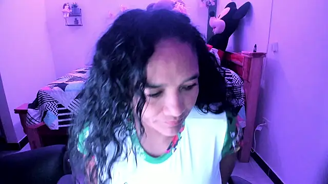 Snapshot of rayza_mature_154 chatting on 14, 11, 2025 rayza mature 154 online show from 14, 11, 2025