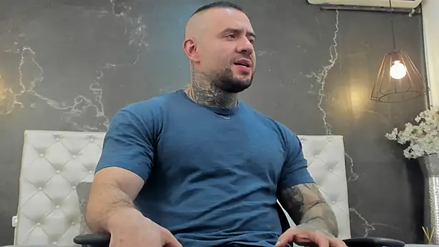 Snapshot of BruceDallas chatting on 1, 3, 2025 BruceDallas online show from 1, 3, 2025