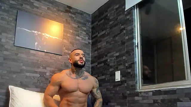 Snapshot of BruceDallas chatting on 28, 10, 2025 BruceDallas online show from 28, 10, 2025