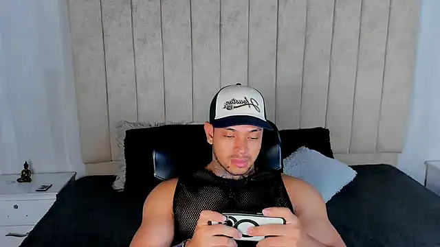 Stiven collins online show from 10, 12, 2024