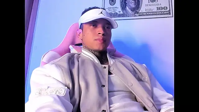 Snapshot of Stiven_collins chatting on 15, 10, 2025 Stiven collins online show from 15, 10, 2025