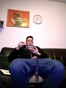 Snapshot of Knuffelstaaf123 chatting on 6, 1, 2025 Knuffelstaaf123 online show from 6, 1, 2025