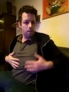 Snapshot of Knuffelstaaf123 chatting on 2, 3, 2025 Knuffelstaaf123 online show from 2, 3, 2025