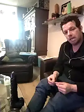 Snapshot of Knuffelstaaf123 chatting on 3, 3, 2025 Knuffelstaaf123 online show from 3, 3, 2025