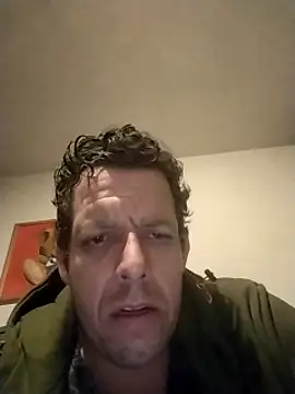 Snapshot of Knuffelstaaf123 chatting on 17, 3, 2025 Knuffelstaaf123 online show from 17, 3, 2025