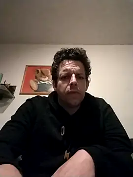 Snapshot of Knuffelstaaf123 chatting on 23, 3, 2025 Knuffelstaaf123 online show from 23, 3, 2025