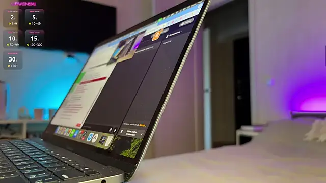 Snapshot of nikitos4you chatting on 14, 12, 2024 nikitos4you online show from 14, 12, 2024