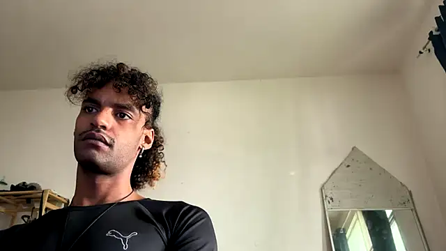 Snapshot of gerson173Hugo chatting on 5, 3, 2026 gerson173Hugo online show from 5, 3, 2026