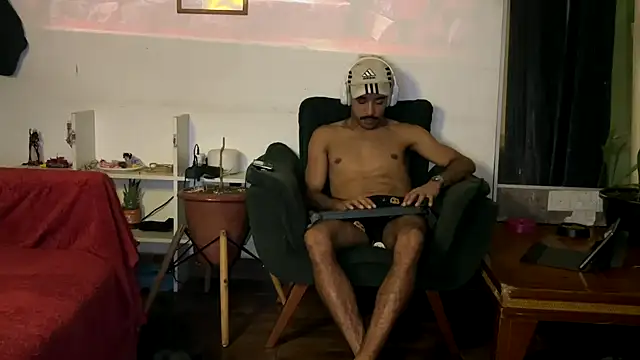 Snapshot of gerson173Hugo chatting on 7, 3, 2026 gerson173Hugo online show from 7, 3, 2026