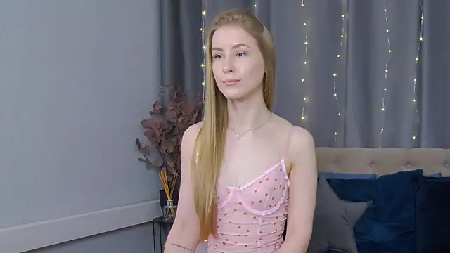 VioletiSwone online show from 9, 2, 2025