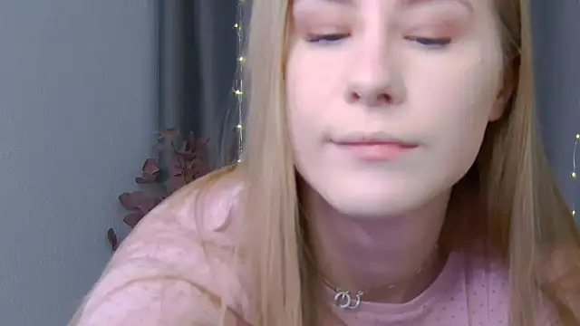 VioletiSwone online show from 26, 2, 2025