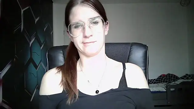 Snapshot of KayaRose chatting on 3, 10, 2025 KayaRose online show from 3, 10, 2025