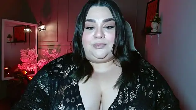 Snapshot of tiffany_laurens chatting on 5, 12, 2025 tiffany laurens online show from 5, 12, 2025