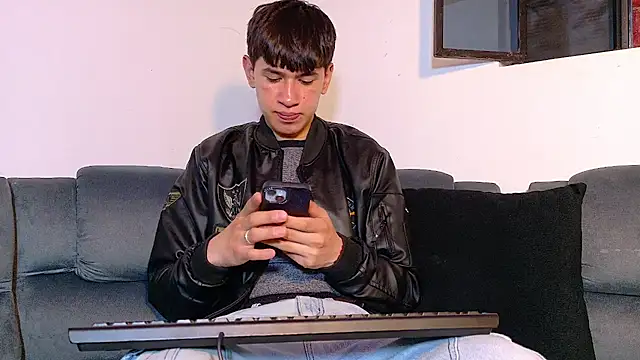 Snapshot of Mr_daren_ chatting on 14, 10, 2025 Mr daren online show from 14, 10, 2025