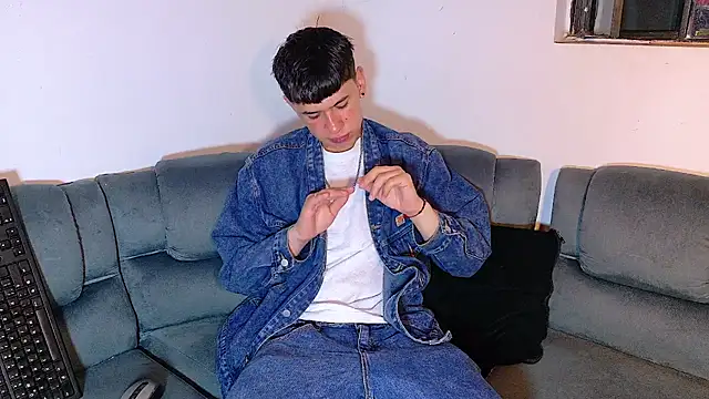 Snapshot of Mr_daren_ chatting on 25, 10, 2025 Mr daren online show from 25, 10, 2025