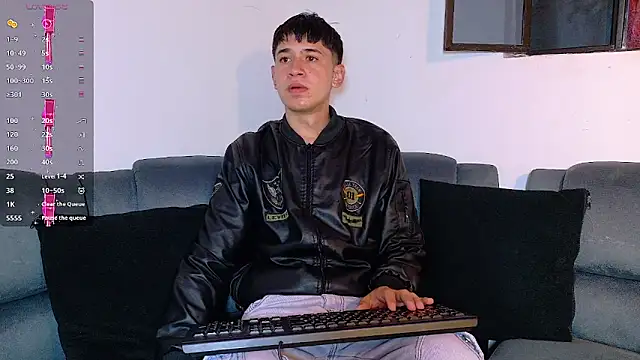 Snapshot of Mr_daren_ chatting on 21, 11, 2025 Mr daren online show from 21, 11, 2025