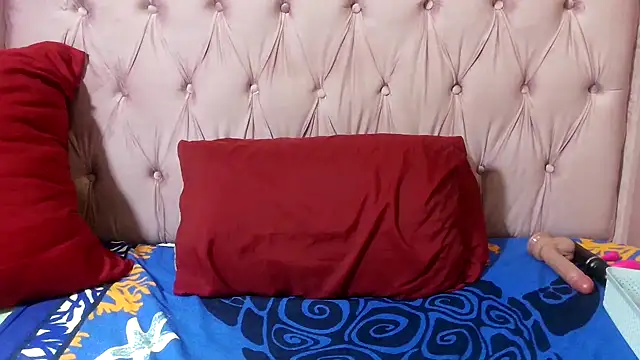 SweetMellowX1 online show from 11, 3, 2026