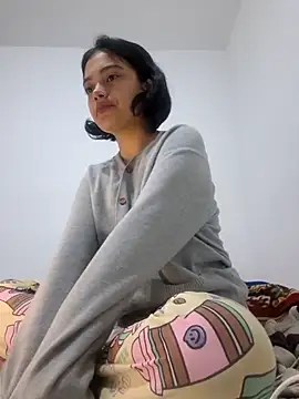 Snapshot of littlemelii chatting on 21, 11, 2025 littlemelii online show from 21, 11, 2025