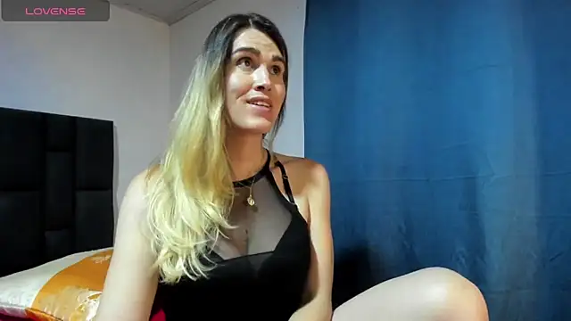 Snapshot of Aurora_doll23 chatting on 31, 10, 2025 Aurora doll23 online show from 31, 10, 2025