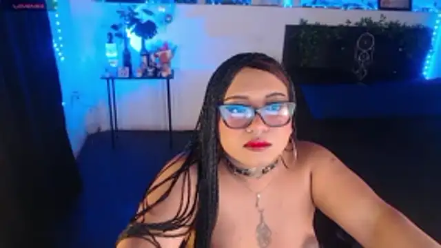 Snapshot of LiaScarlett chatting on 30, 10, 2025 LiaScarlett online show from 30, 10, 2025