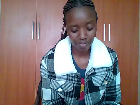 Snapshot of sexy_darleen23 chatting on 29, 10, 2025 sexy darleen23 online show from 29, 10, 2025