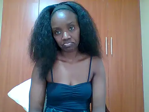 Snapshot of sexy_darleen23 chatting on 2, 11, 2025 sexy darleen23 online show from 2, 11, 2025