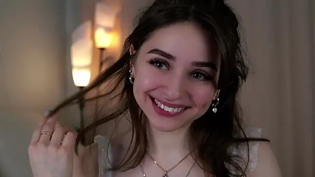 EstherMitchel online show from 17, 1, 2025