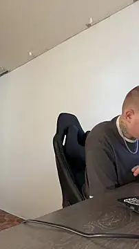 MrMrsRight online show from 1, 11, 2025