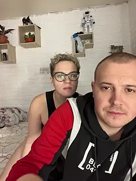 MrMrsRight online show from 26, 11, 2025