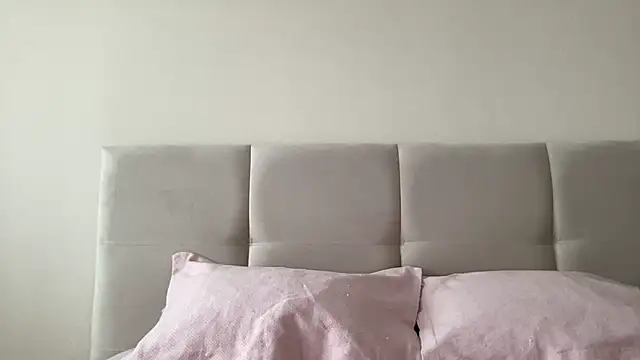 Snapshot of LisaFlower chatting on 17, 10, 2025 LisaFlower online show from 17, 10, 2025