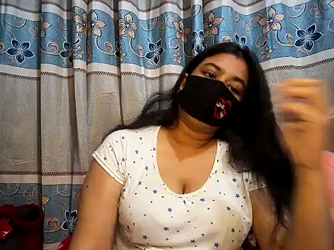 A-sweetgirl online show from 25, 1, 2025