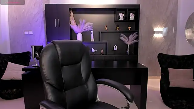 AmberLewis  online show from 25, 11, 2025