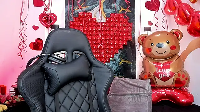 chaymae nah  online show from 13, 2, 2026