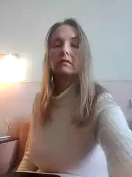 Evelina cute online show from 19, 2, 2025