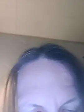 Evelina cute online show from 18, 11, 2025