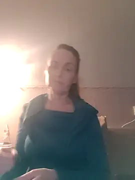 Evelina cute online show from 22, 11, 2025