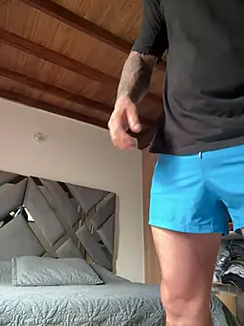 Teilor Creed online show from 9, 2, 2025