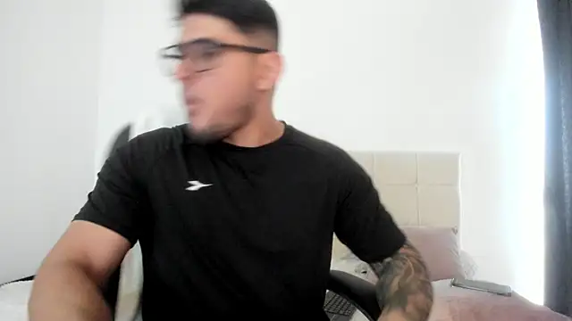 Teilor Creed online show from 23, 9, 2025