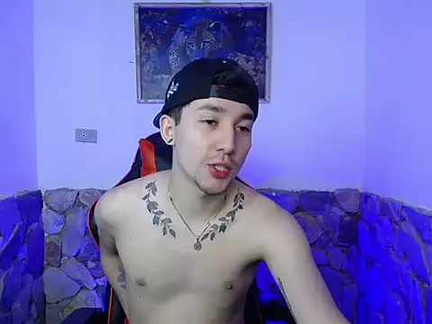 Snapshot of SebasstianGrand chatting on 14, 11, 2025 SebasstianGrand online show from 14, 11, 2025